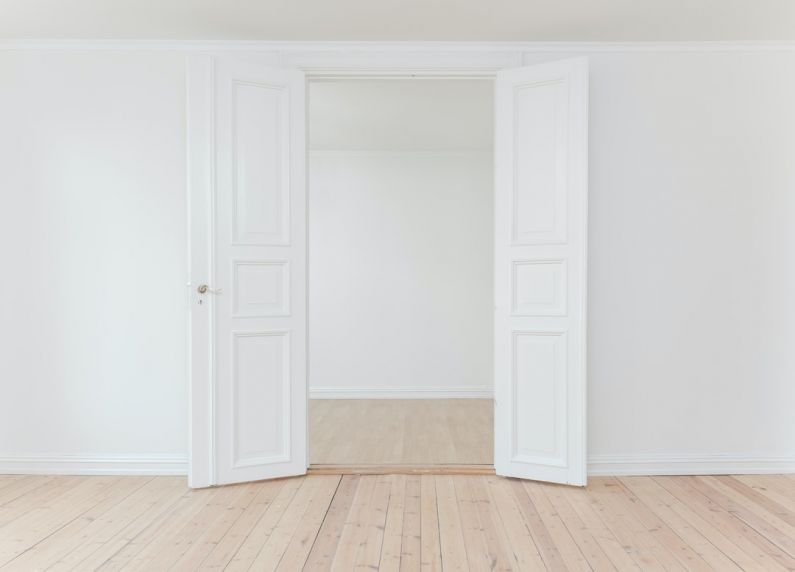 Minimalist Cozy - minimalist photography of open door