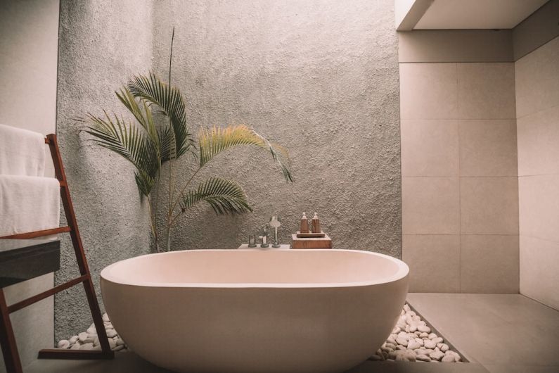 Personal Home Style - white ceramic bathtub